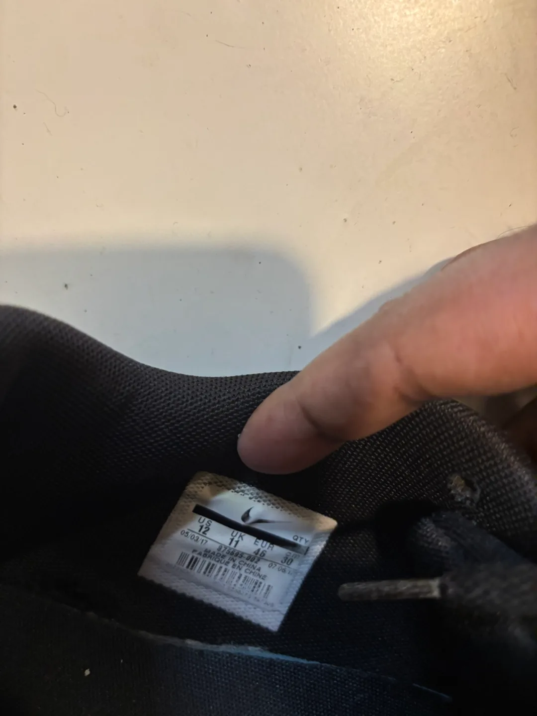 Nike Air Max 90 Men's Shoes - Size 11 image indicator(3)