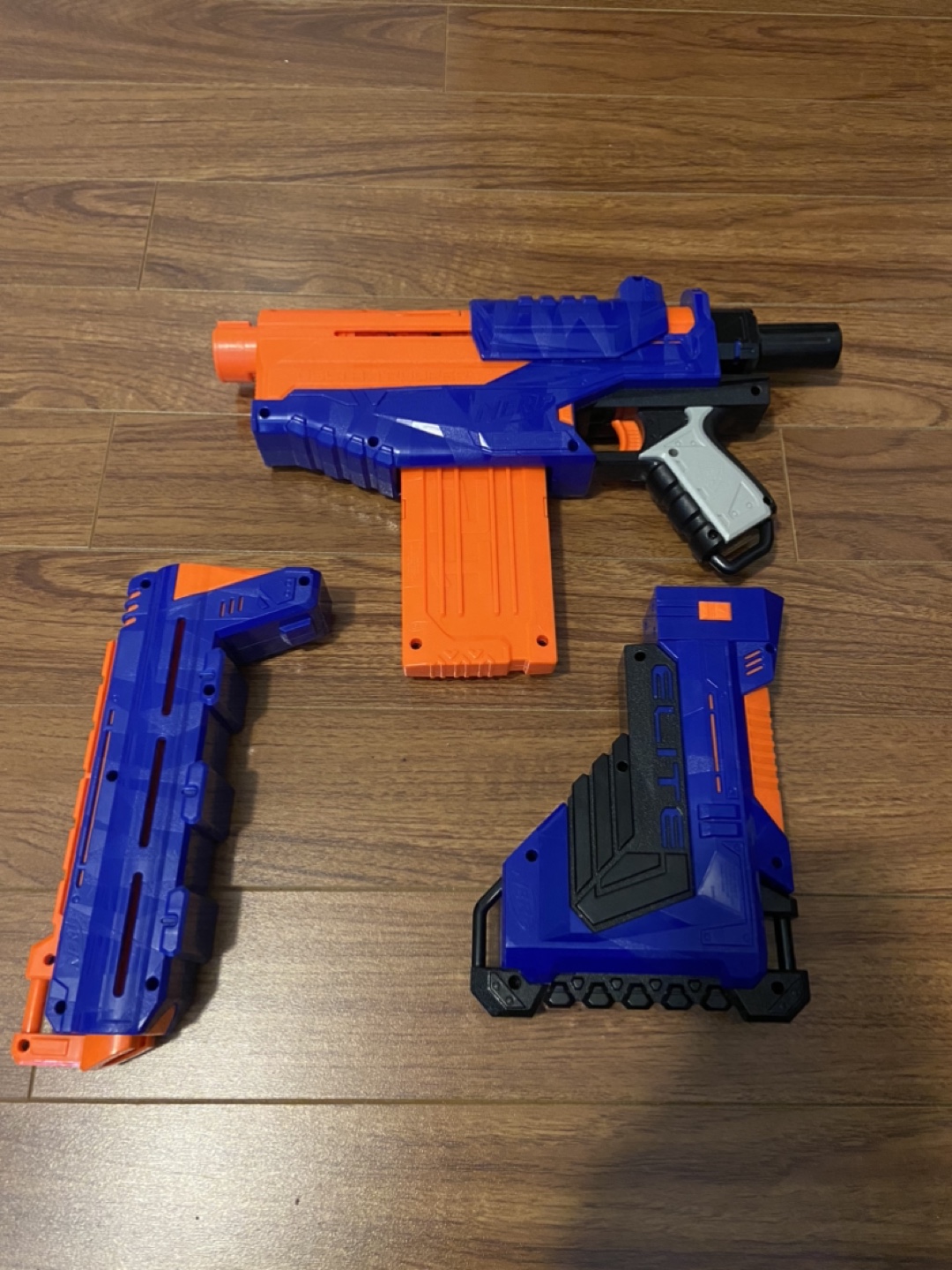 Nerf Elite Toy Gun (3 piece) and Ammo