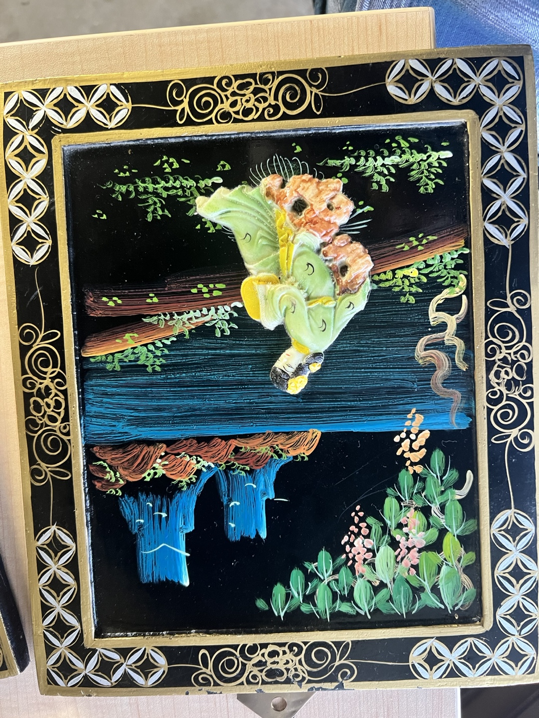 Pair of Vintage Asian-Inspired Wall Plaques - photo 4