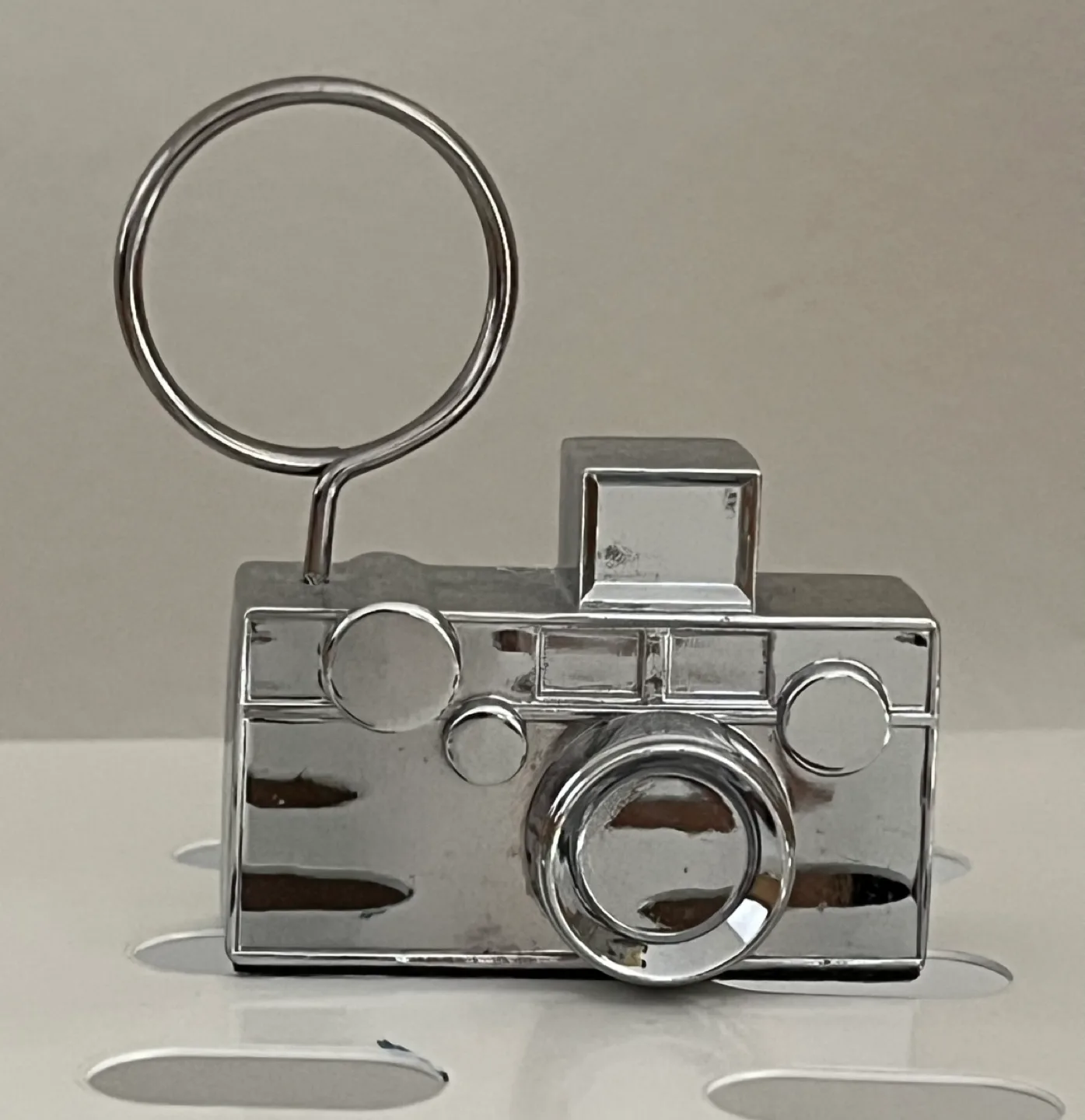 Silver Camera Shaped Memo Holder image indicator(3)