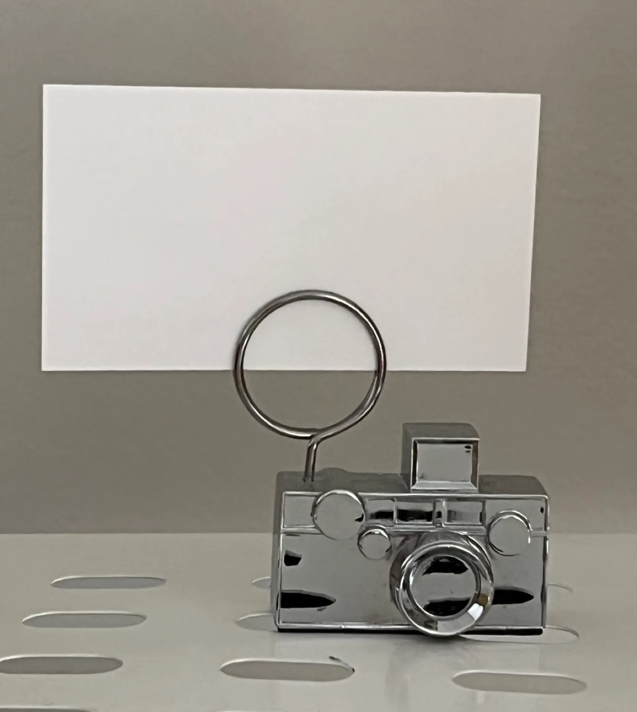 Silver Camera Shaped Memo Holder image indicator(2)