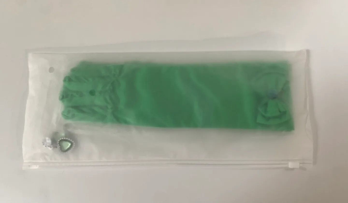 Halloween Kids green costume gloves with green clip on earrings image indicator(2)