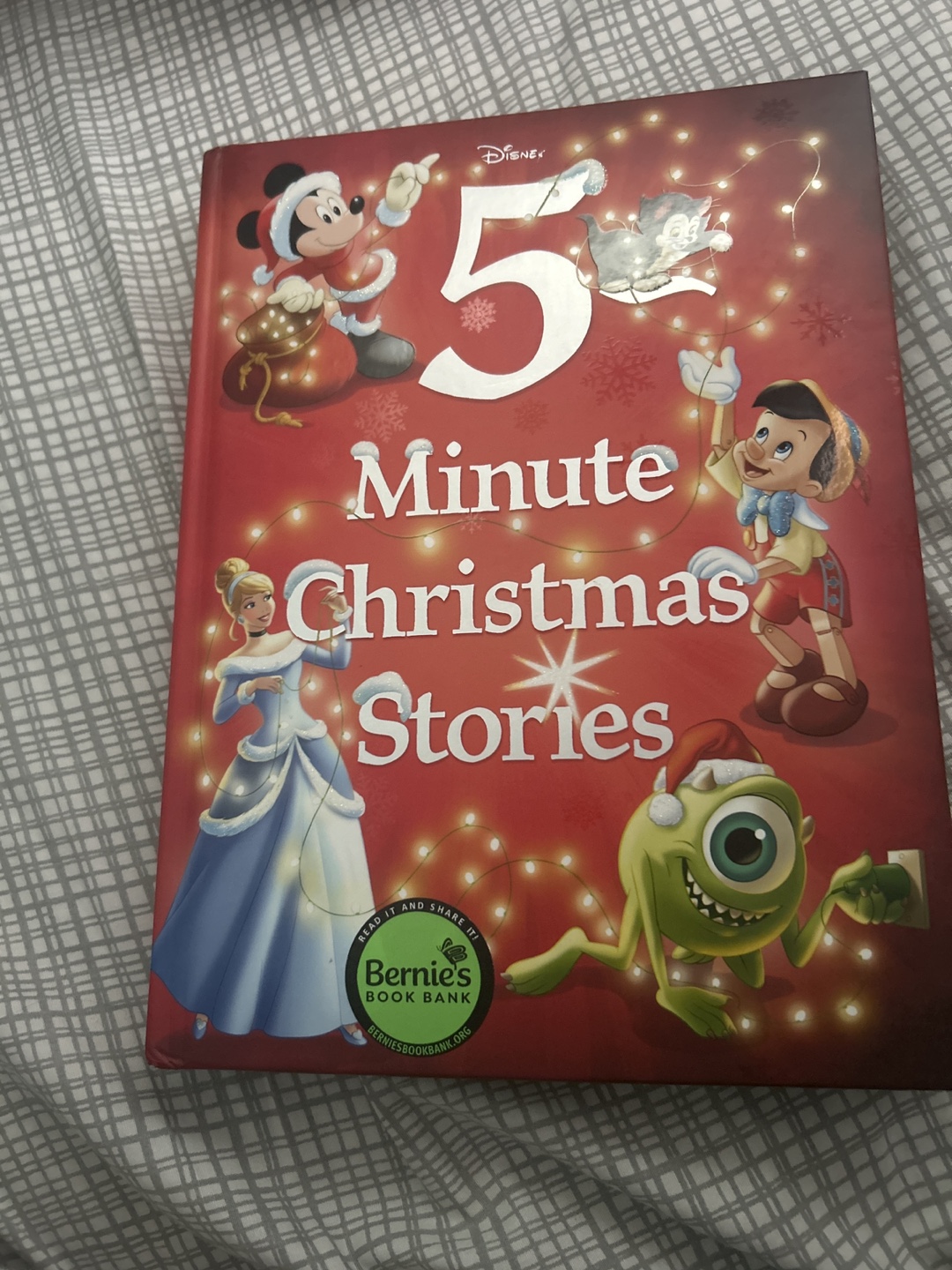 Disney 5 Minute Christmas Stories Book #freecycle