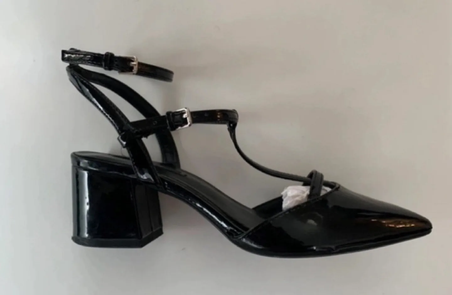 Zara Basic Black Patent Leather Heels image indicator(4)