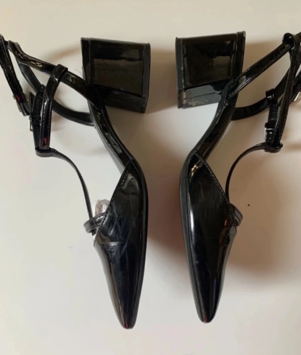 Zara Basic Black Patent Leather Heels image indicator(3)