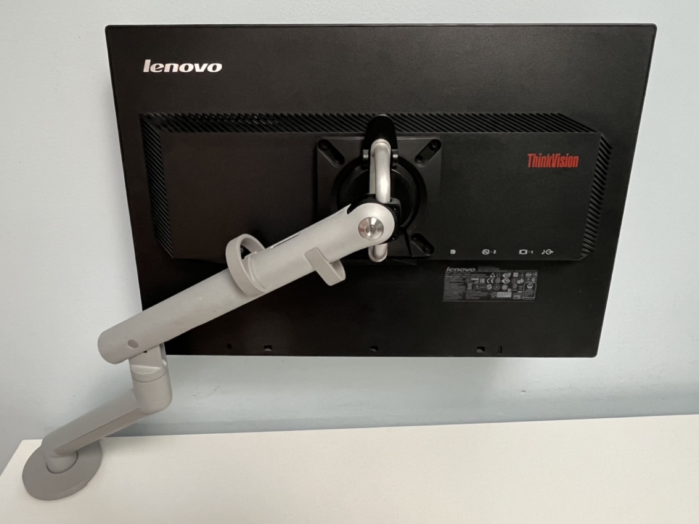 Lenovo ThinkVision widescreen monitor 24” - photo 4