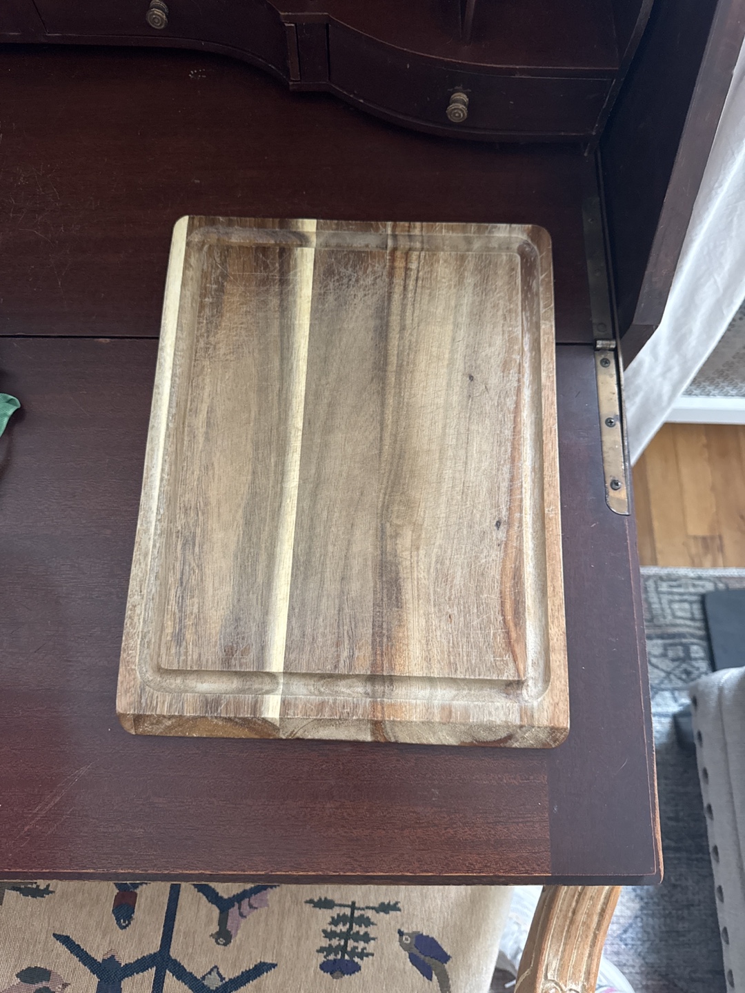 Acacia Wood Cutting Board