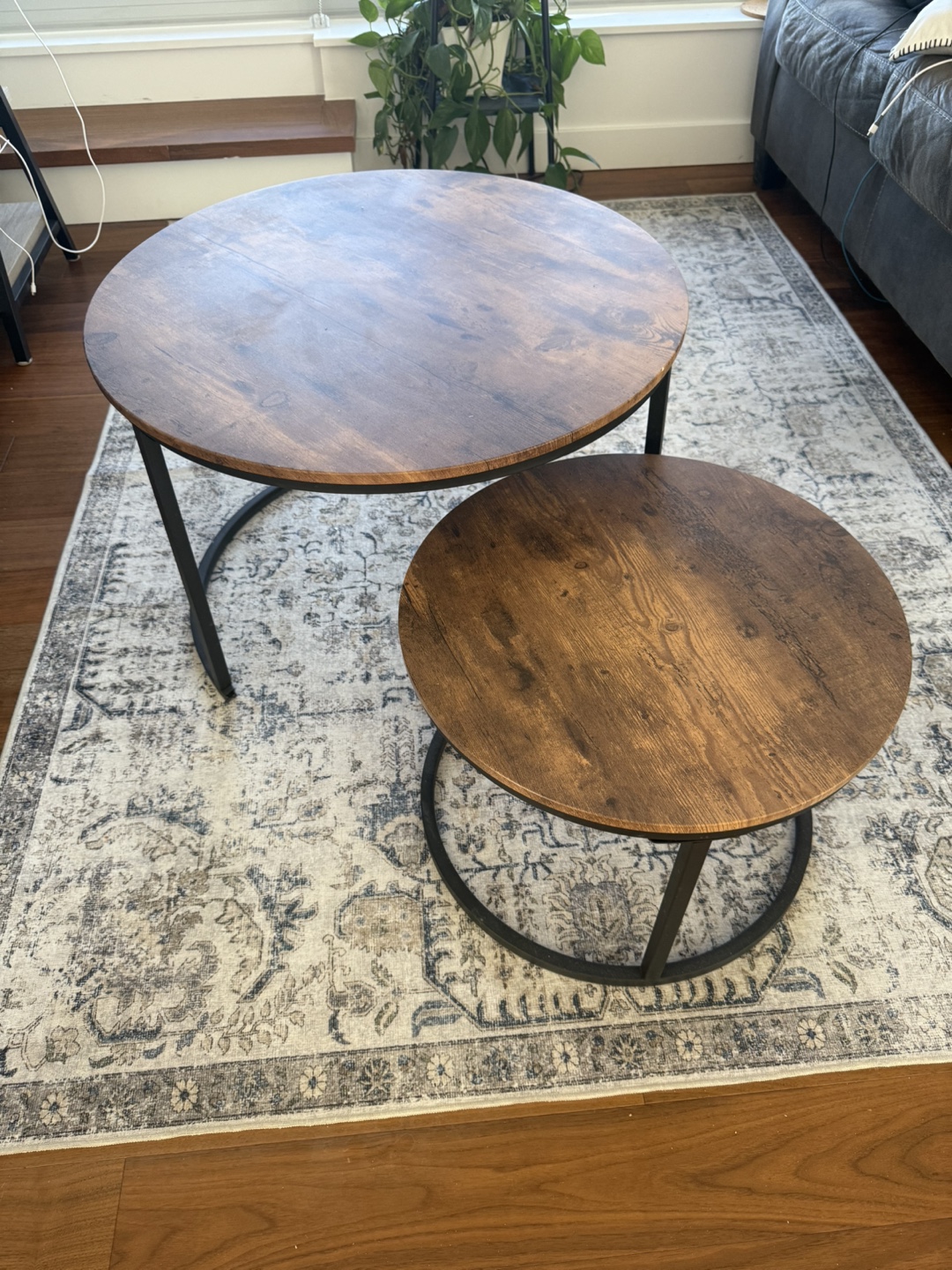 Nested Round Coffee Tables Set