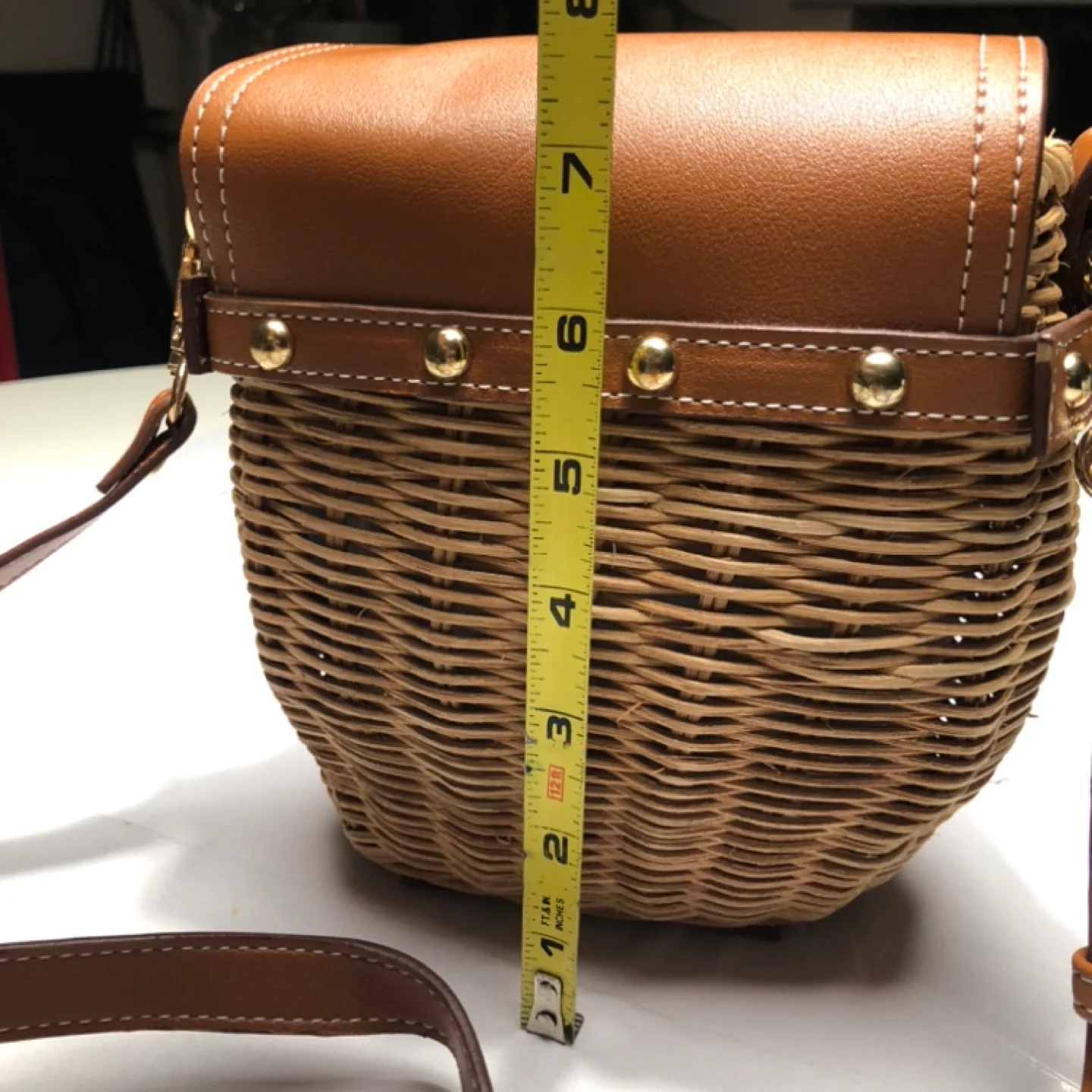 Tommy Bahama Straw Crossbody Bag with Leather Trim image indicator(10)