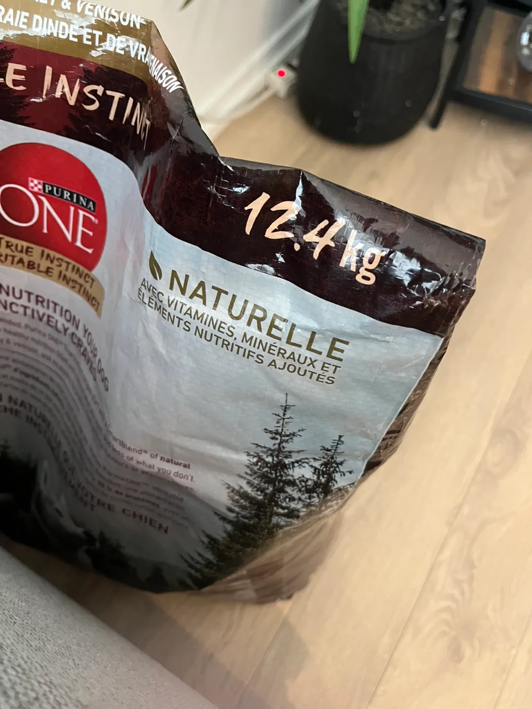 Purina ONE True Instinct Dog Food - 12.4kg image indicator(4)