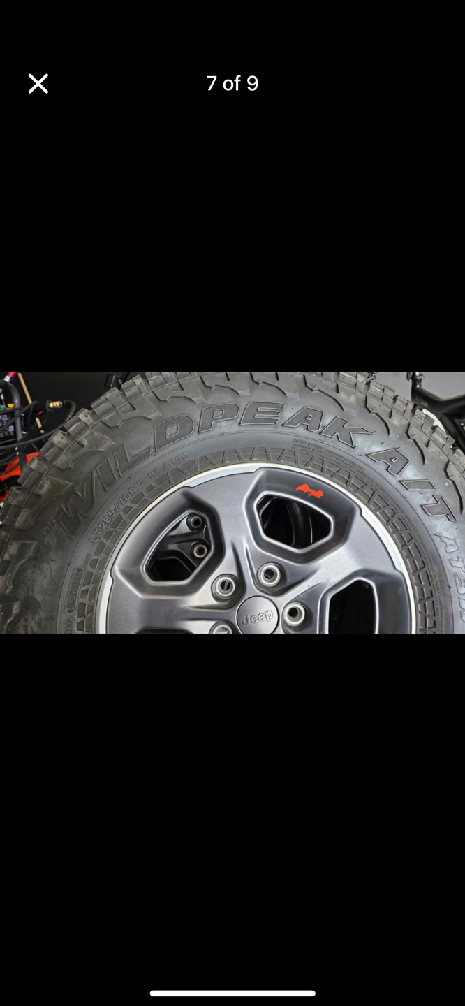 Lt 285/70/17 Wildpeak A/T tires on jeep rims - photo 4