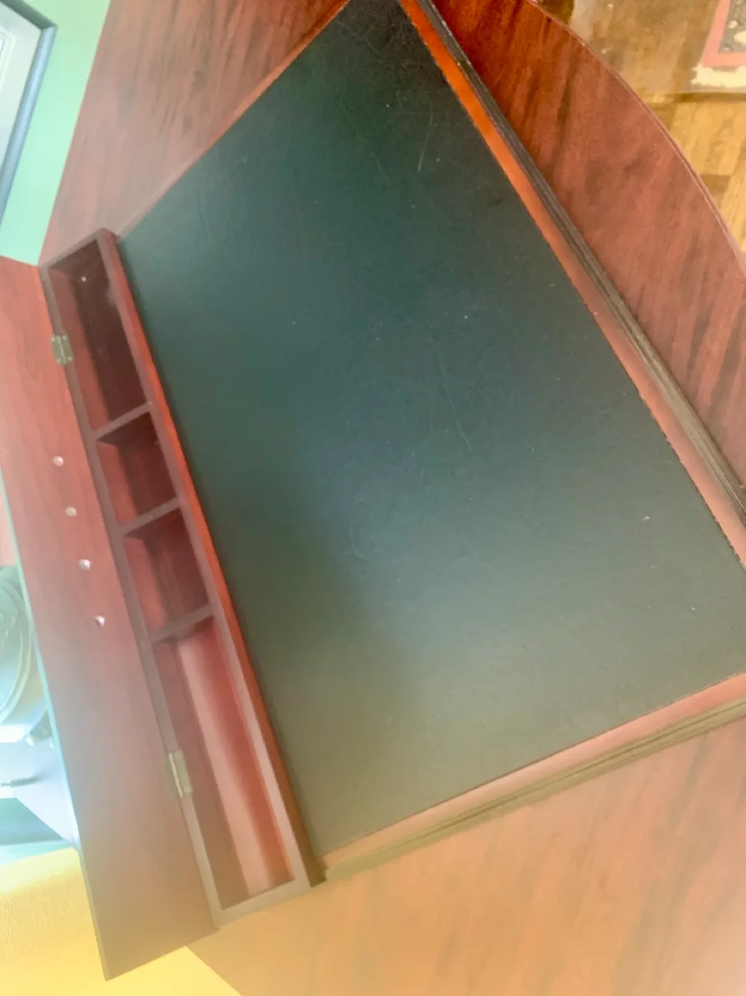 Executive Desk Blotter with World Clocks image indicator(3)