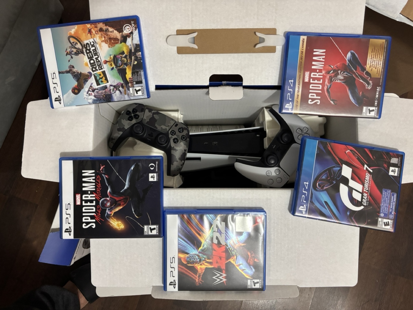PlayStation 5 Console Bundle with Games and Accessories - photo 4