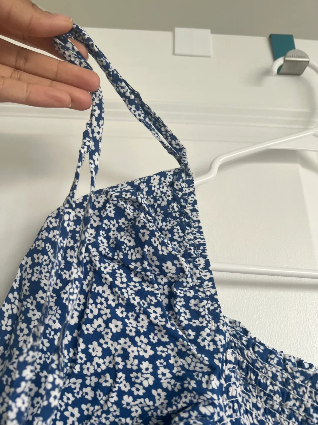 Blue floral mini dress with puff sleeves - Small image indicator(4)