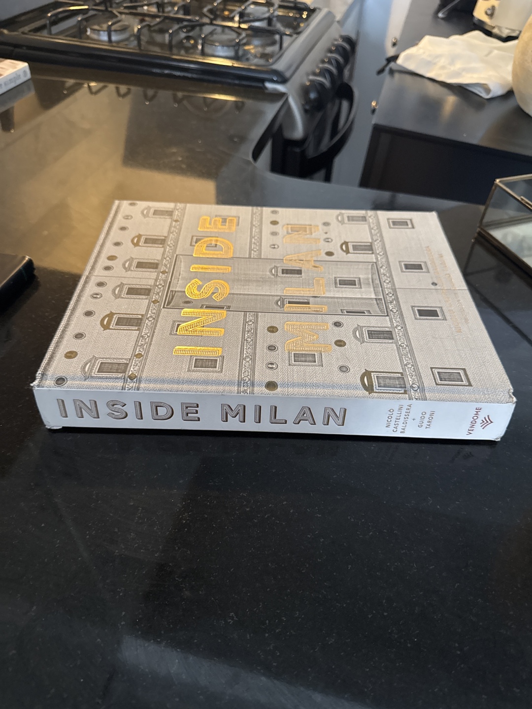 Inside Milan: Private Homes of Milan Residents Hardcover Book - photo 2