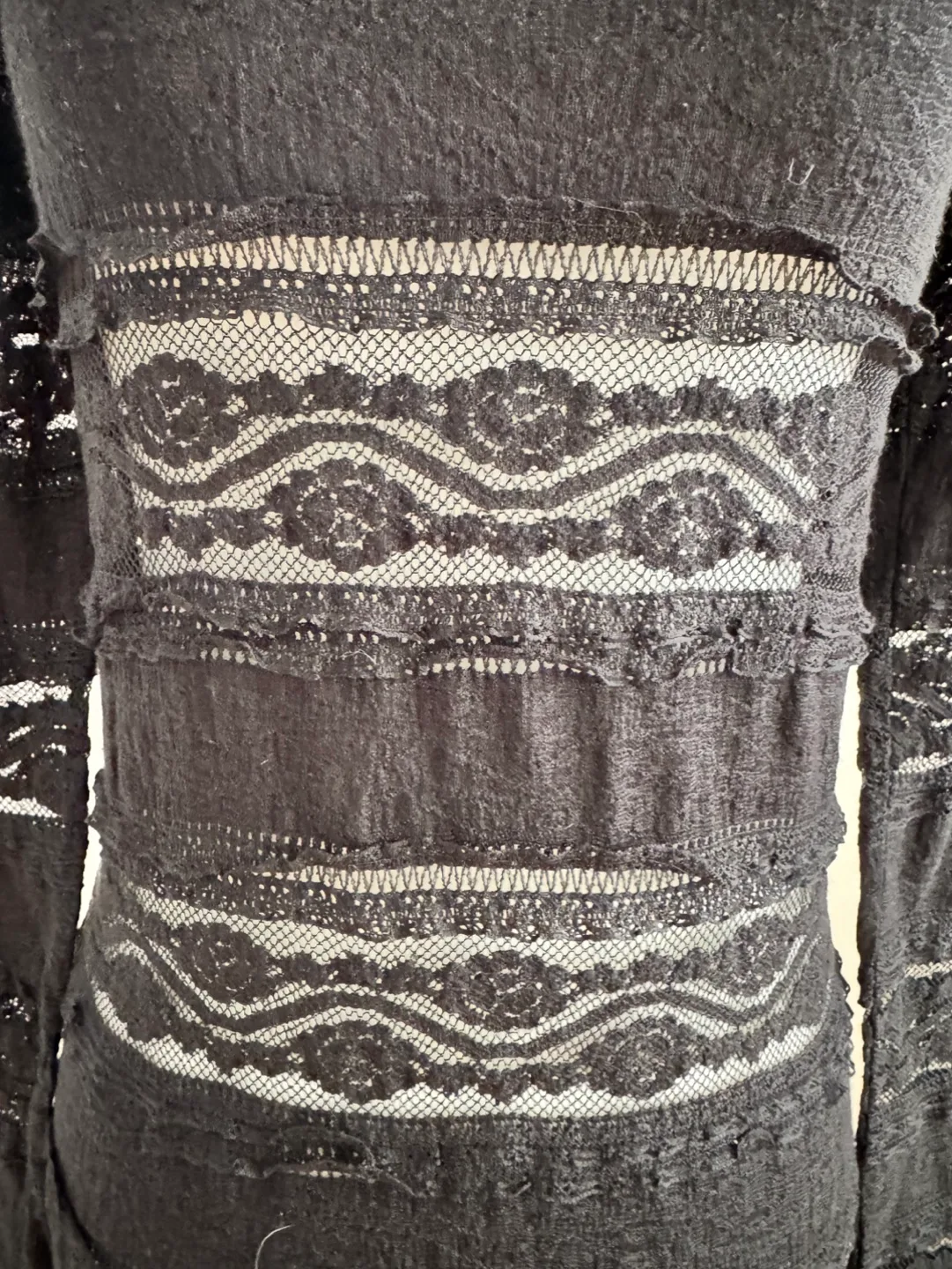 EXPRESS Black Lace Long Sleeve Top | Size S image indicator(4)