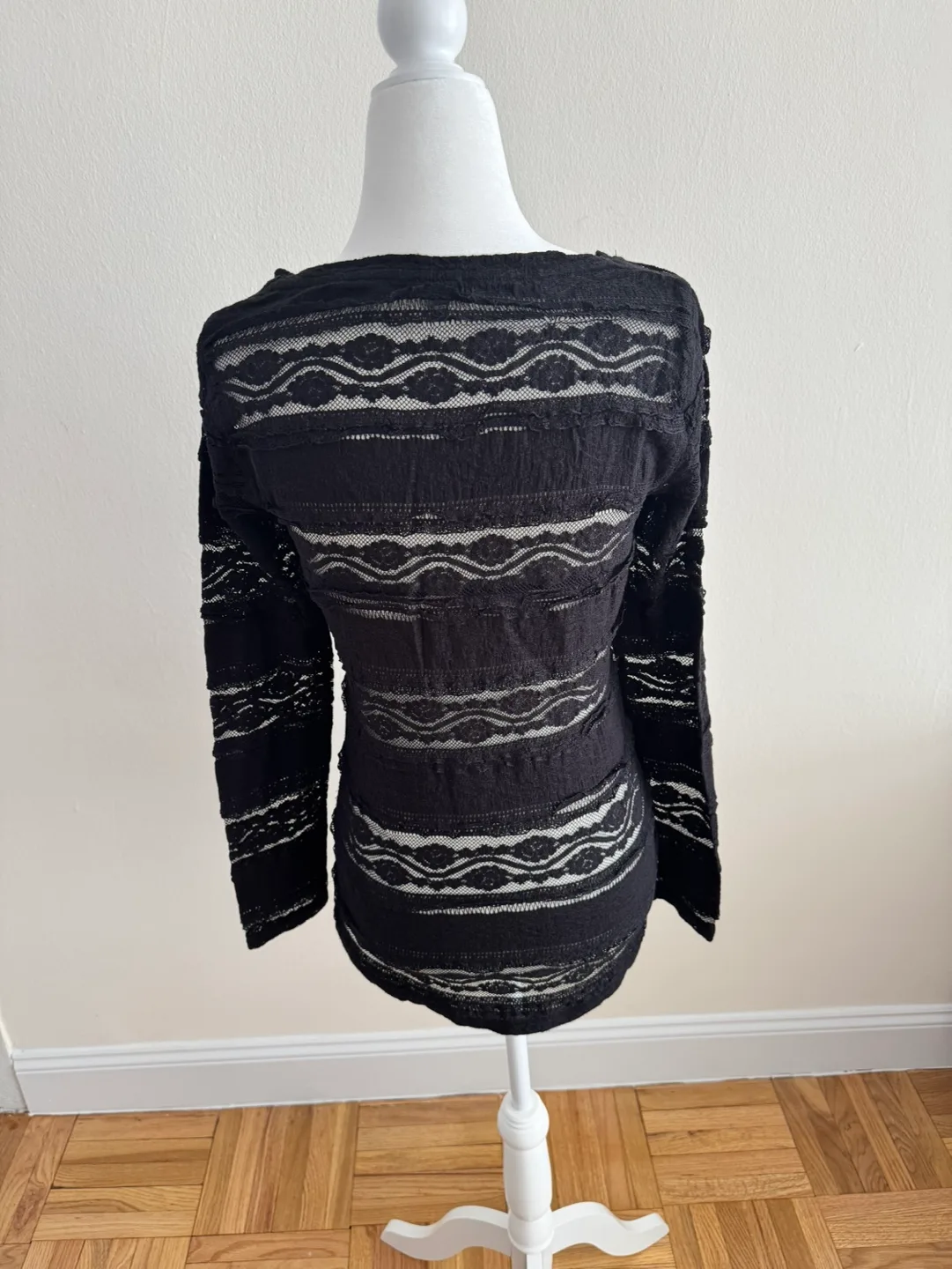 EXPRESS Black Lace Long Sleeve Top | Size S image indicator(7)