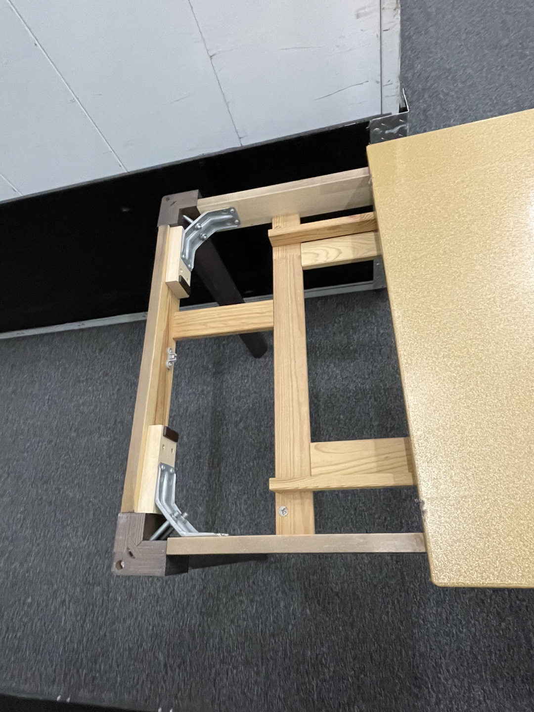 Vintage Gold Laminate Top Drop Leaf Table - photo 3