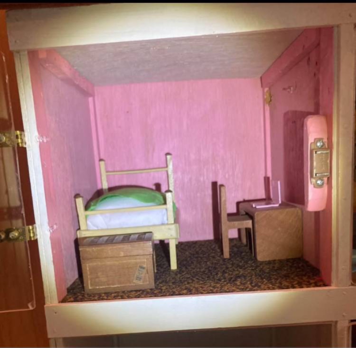 Vintage Wooden Dollhouse with Furnishings - photo 2