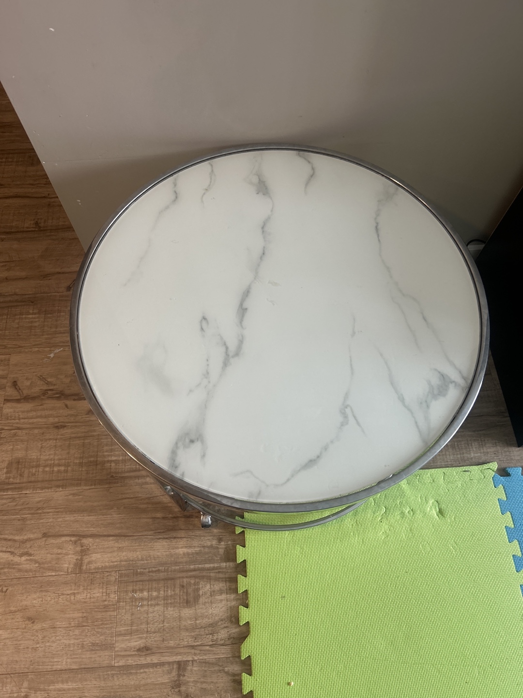 Round Glass Marble-Top Accent Table on Wheels - photo 2