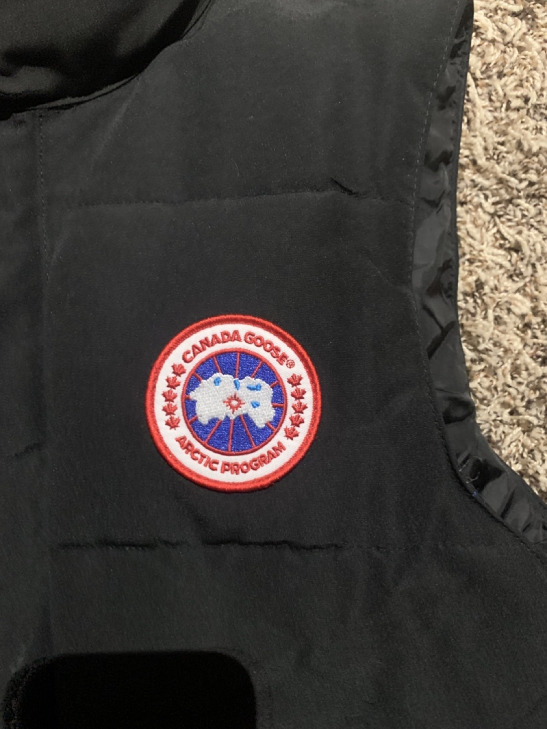 Canada Goose Men's Black Vest Size Small - photo 2