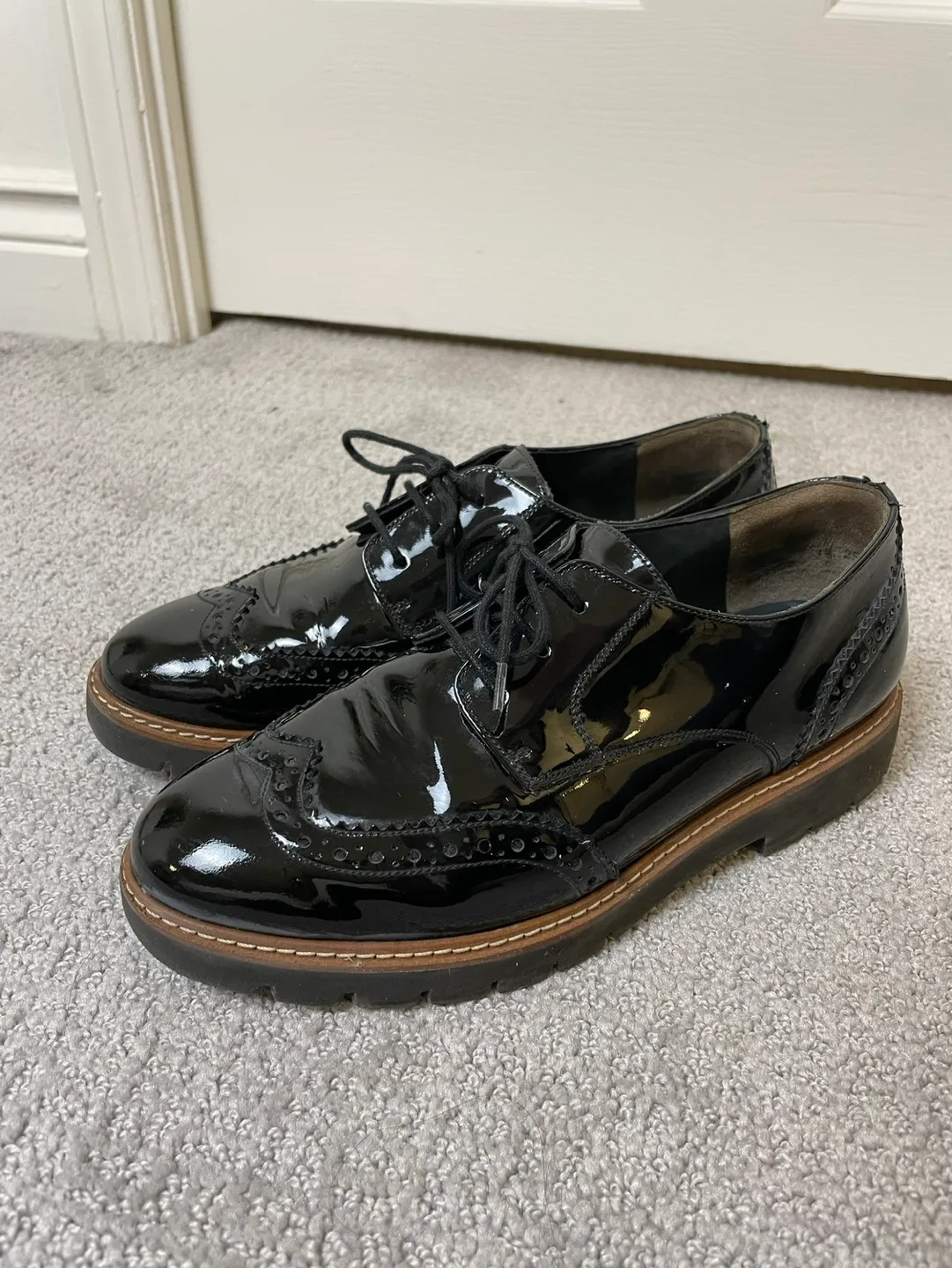 Wonders Patent Leather Brogue Oxfords thumbnail