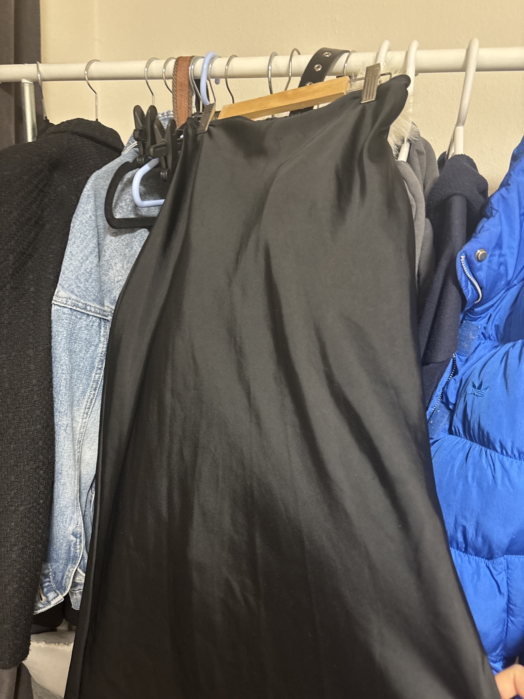 Old Navy XS Petite Black Satin Midi Skirt