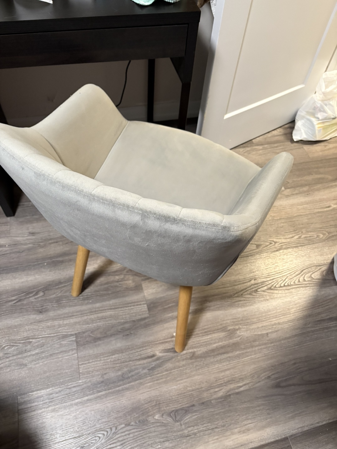 ADSLEV Grey Velvet Dining Chair - photo 3