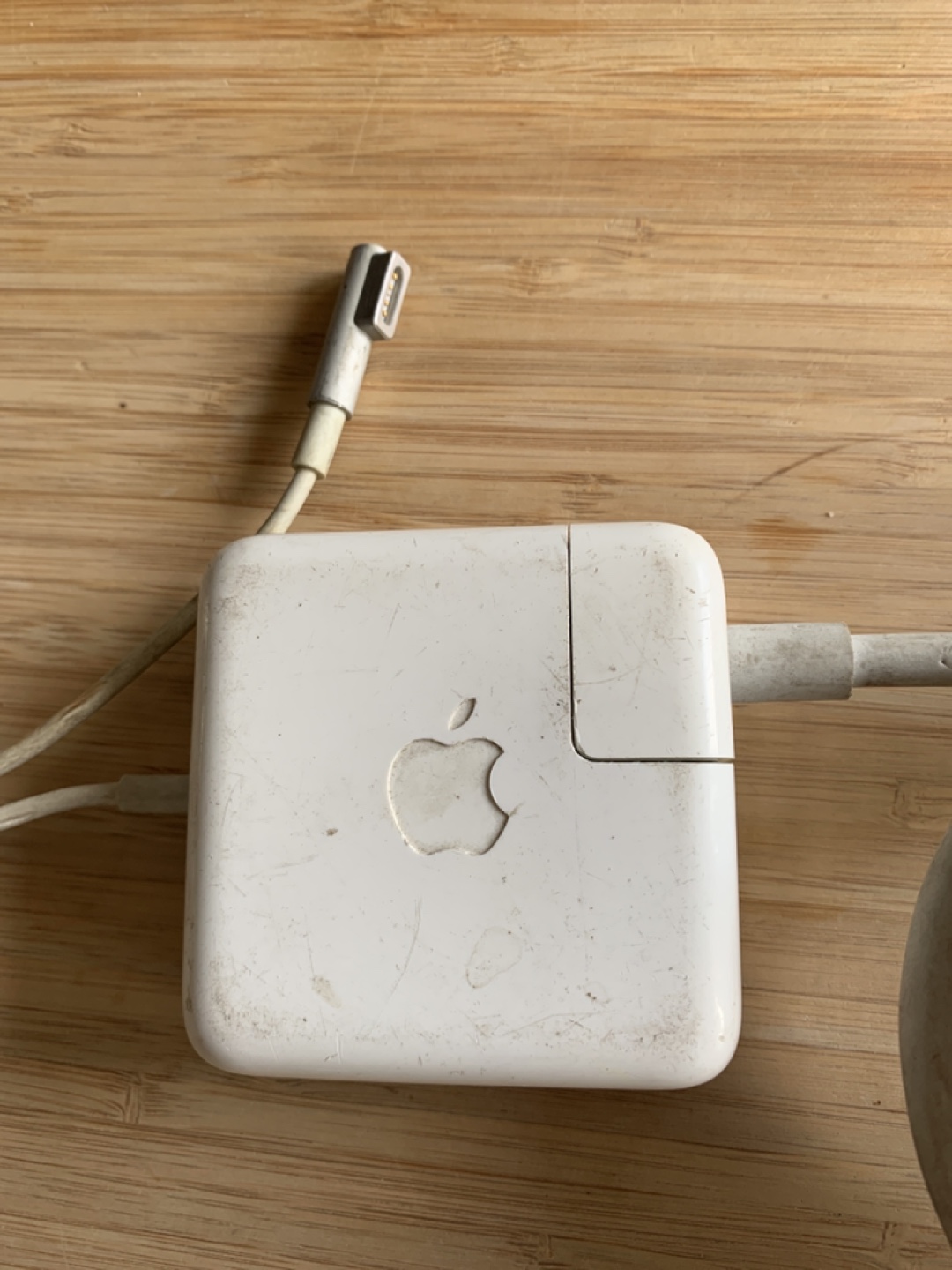 Apple MagSafe Power Adapter