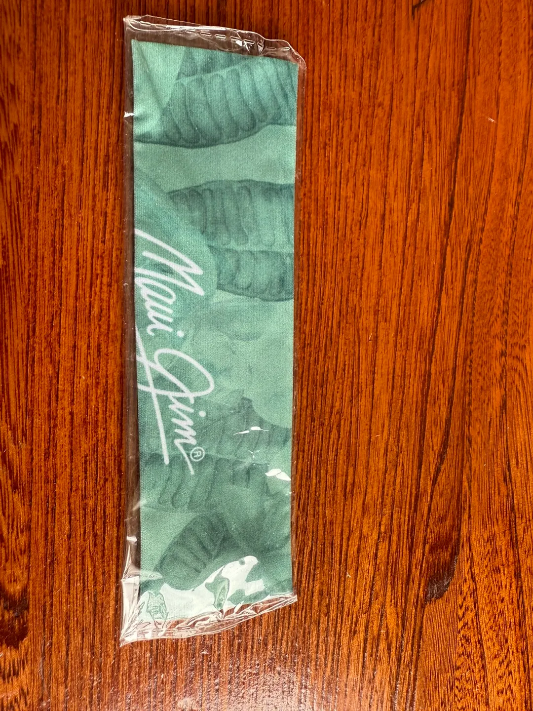 Maui Jim Sunglasses with Cases & Cleaning Cloth image indicator(5)