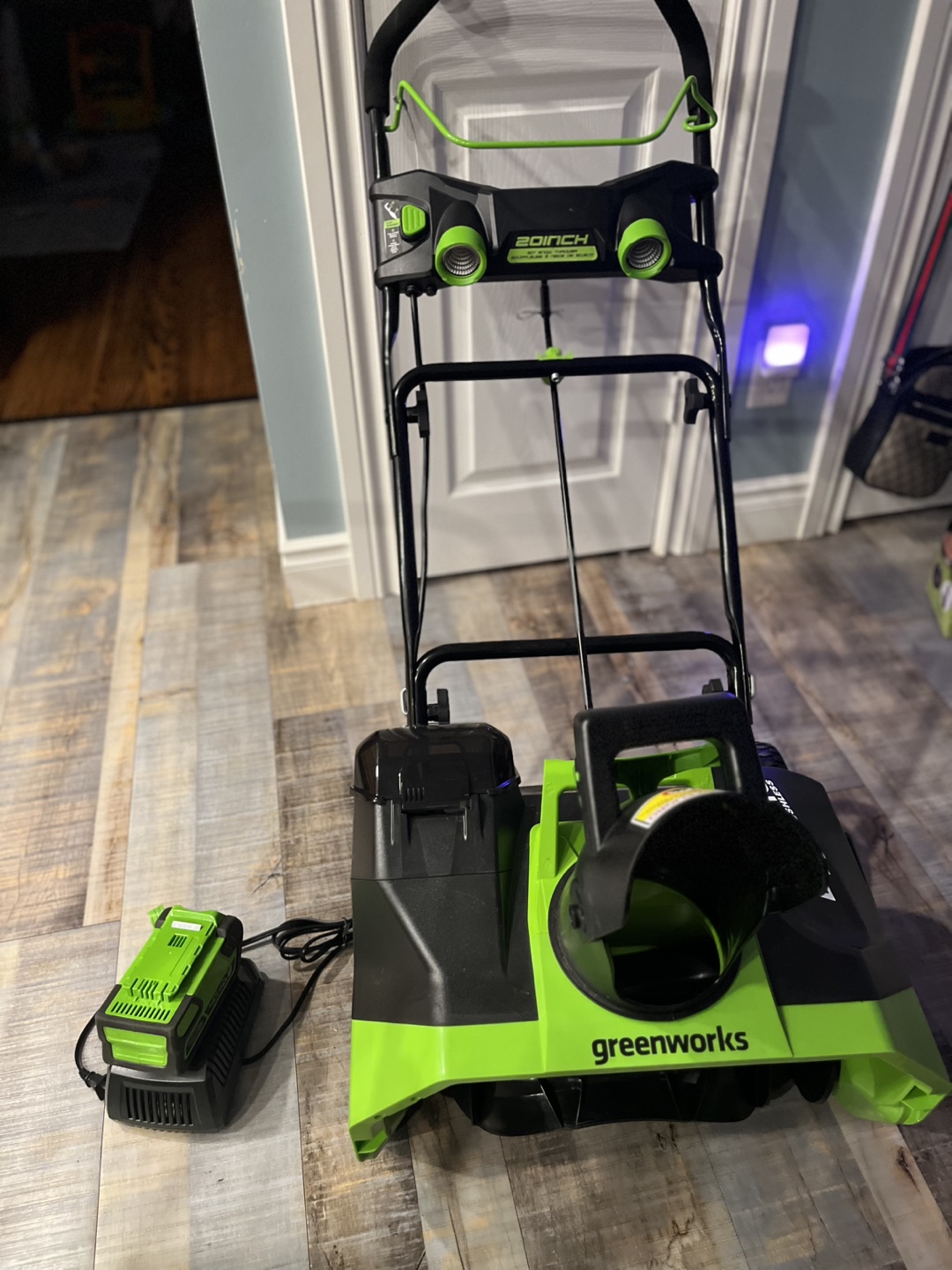 Greenworks 40V 20-Inch Brushless Snow Thrower