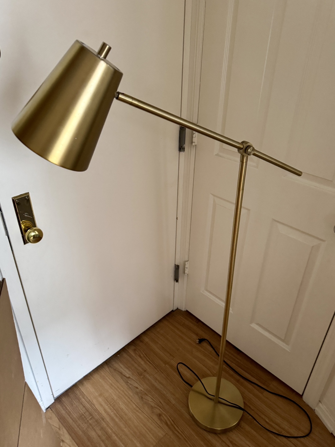 Gold Metal Arc Floor Lamp
