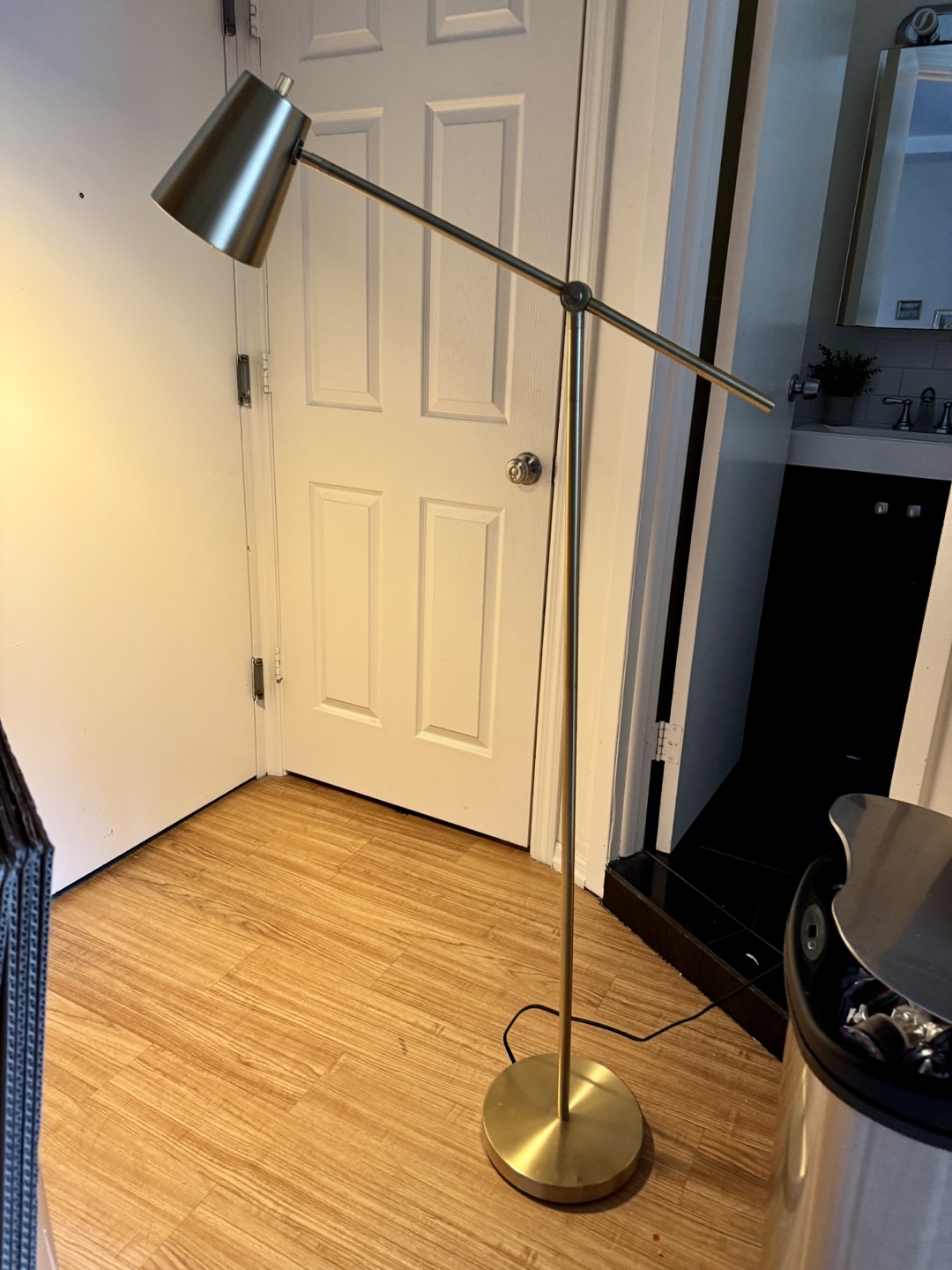 Gold Metal Arc Floor Lamp - photo 2