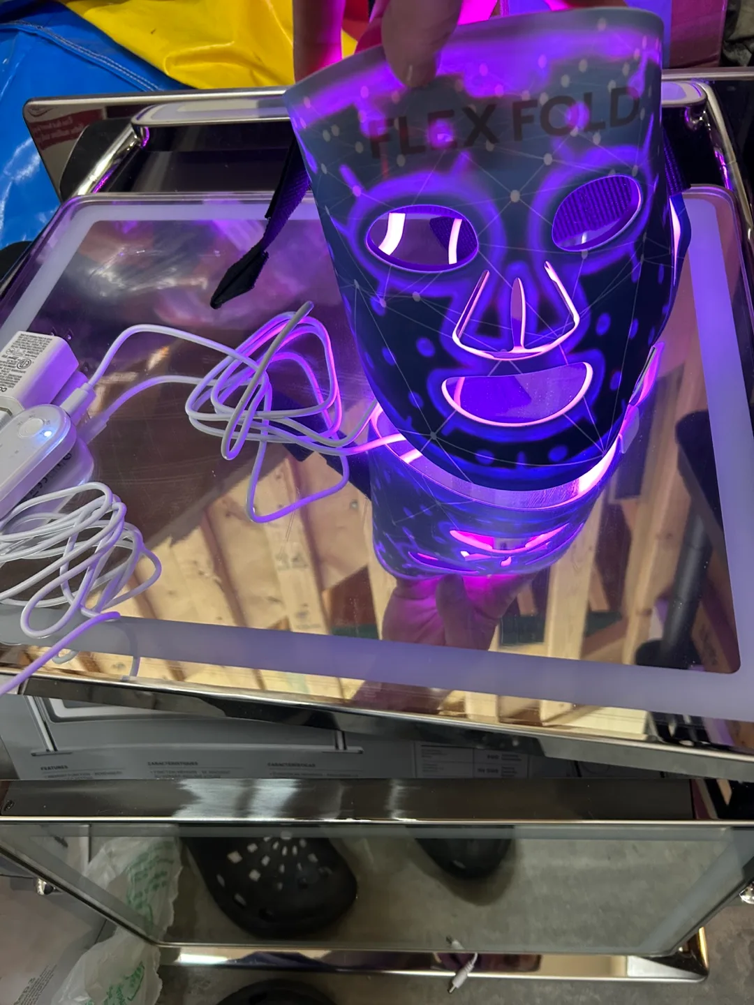 Flex Fold LED Face Mask Light Therapy image indicator(5)