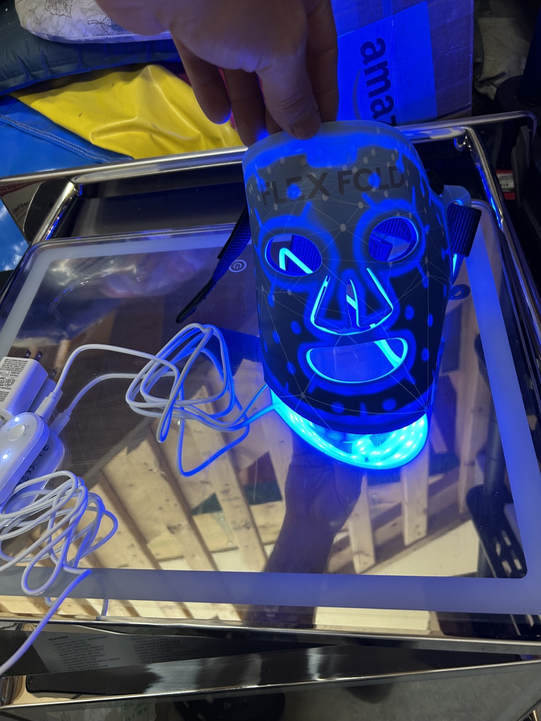 Flex Fold LED Face Mask Light Therapy - photo 3