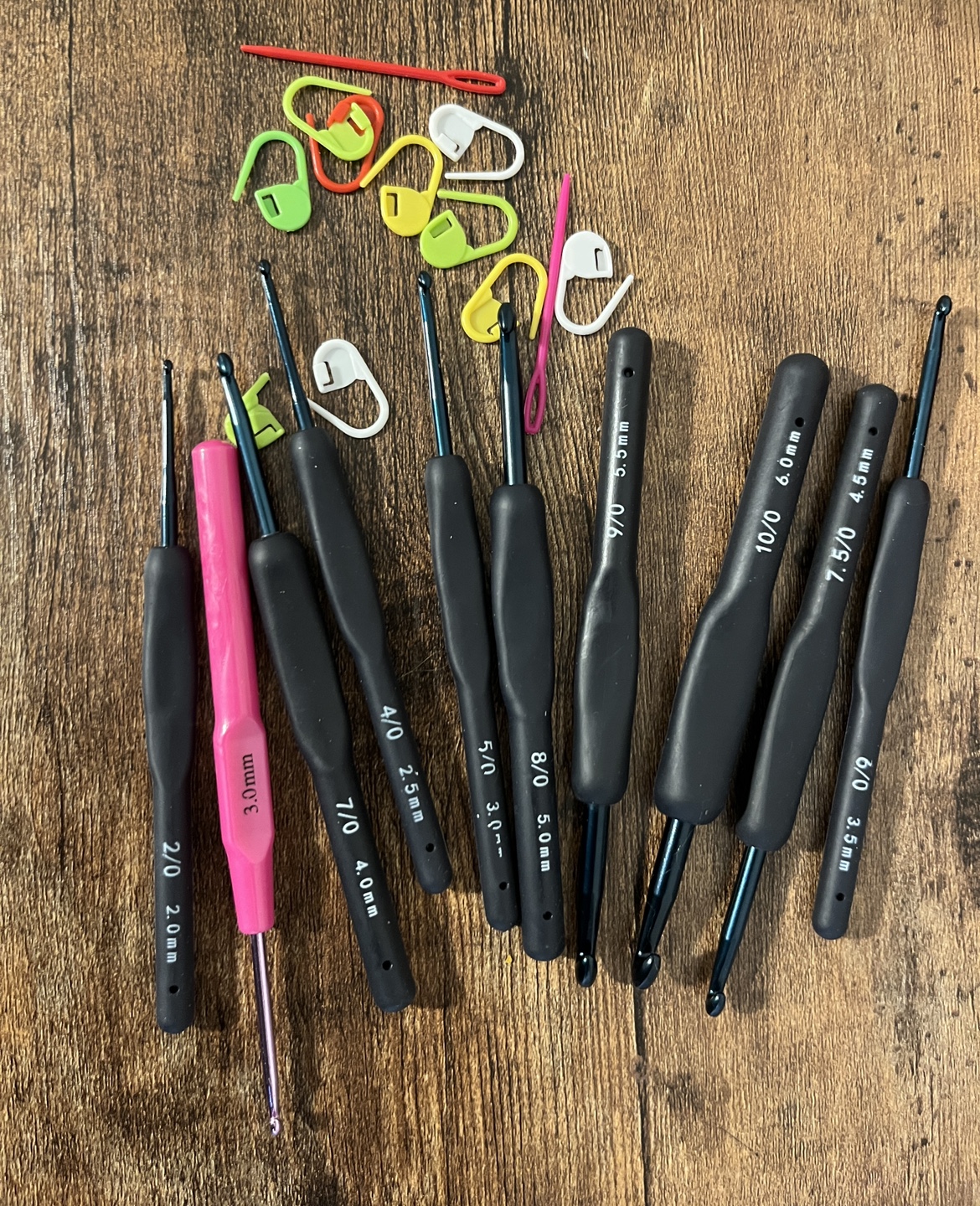 Knitting & Crochet Bundle: Yarn, Hooks, Rings - photo 2