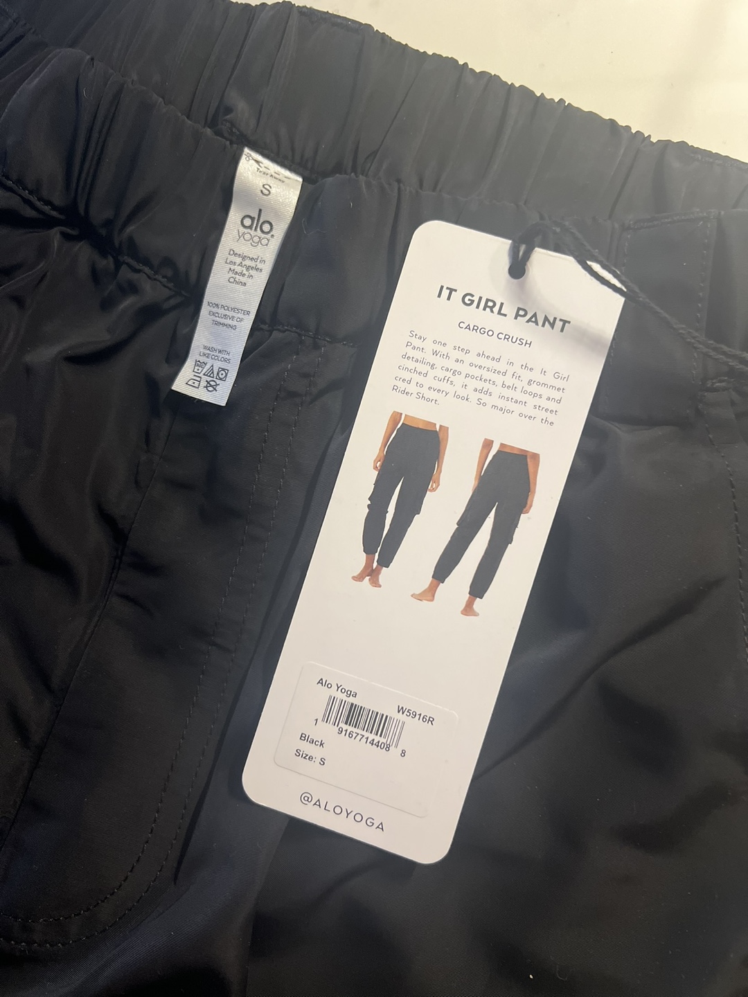 Alo Yoga IT Girl Pant Cargo Crush - Size Small - Black - photo 2