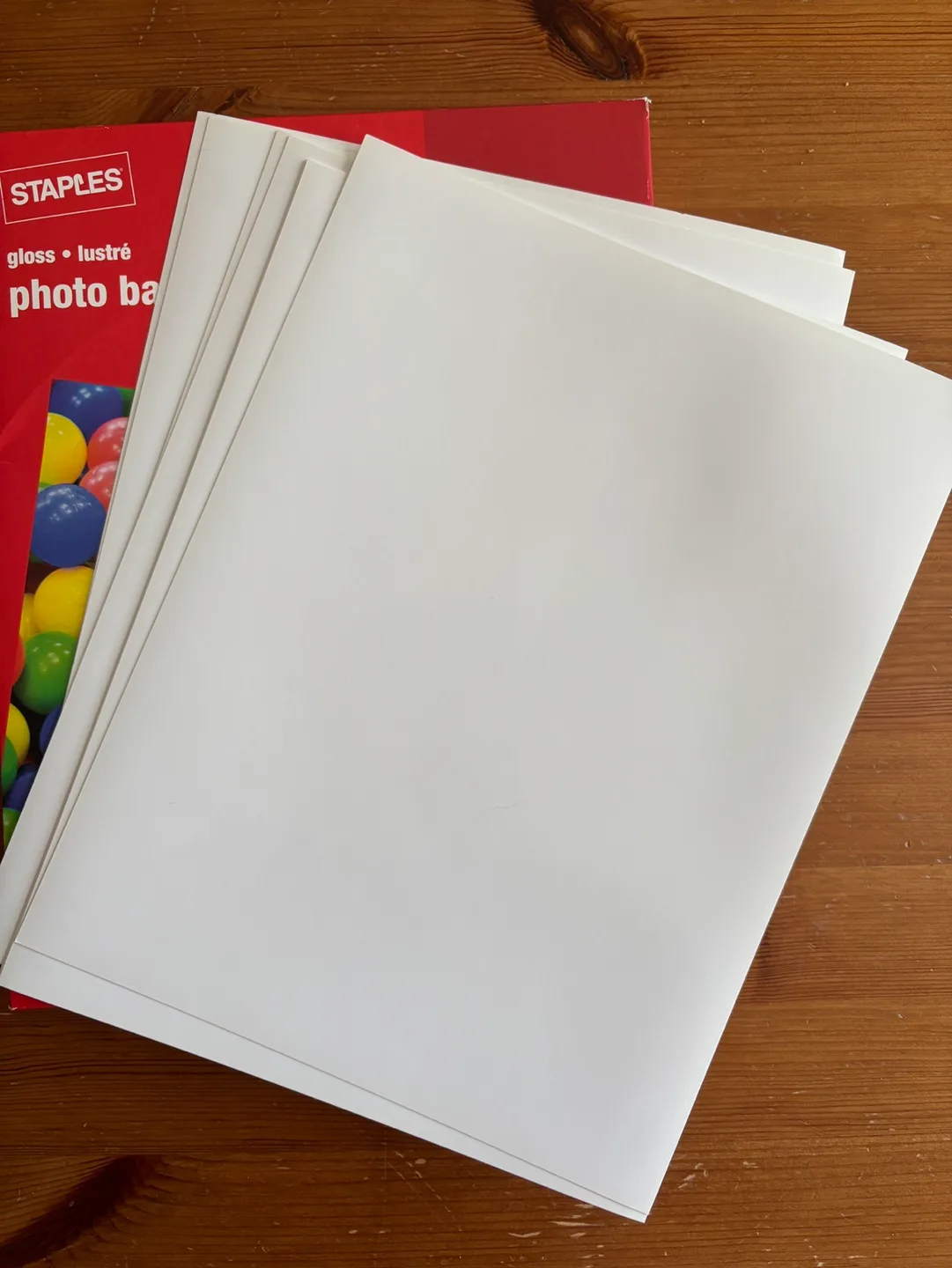 Staples Gloss Photo Paper - 100 Sheets image indicator(2)