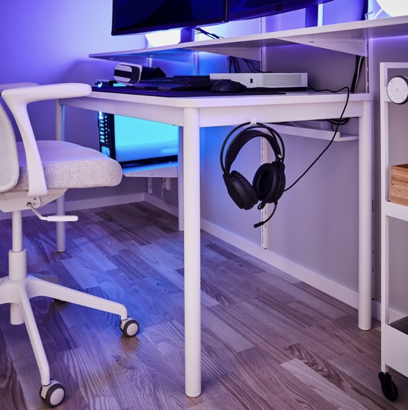 IKEA White Table - photo 4