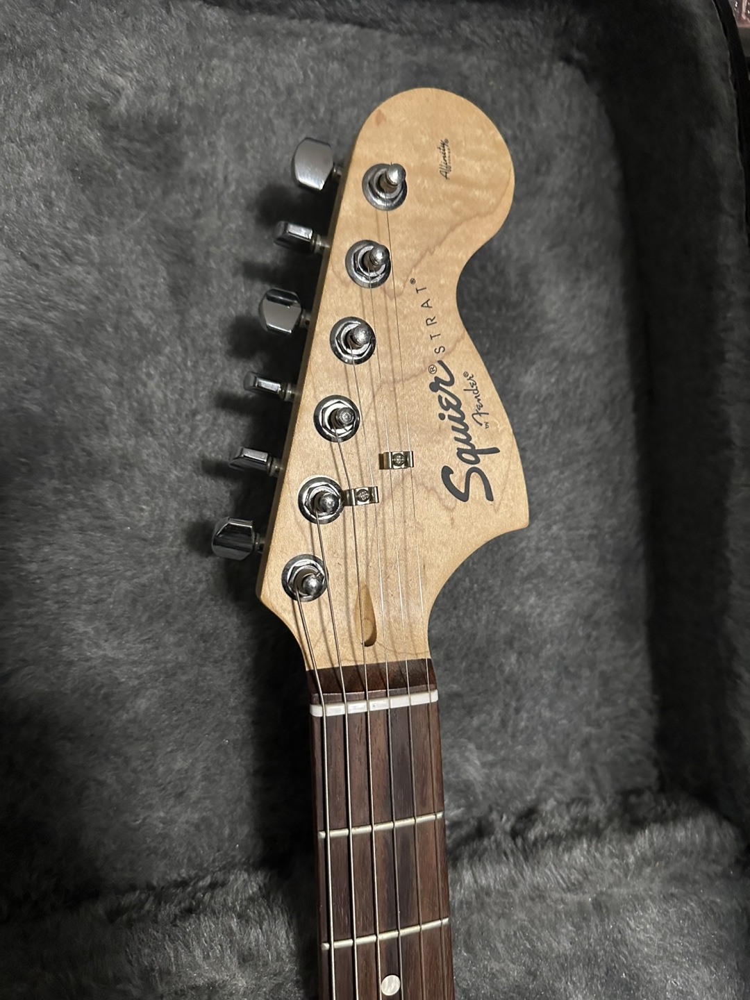 Squier Stratocaster Electric Guitar with Hard Case - photo 4