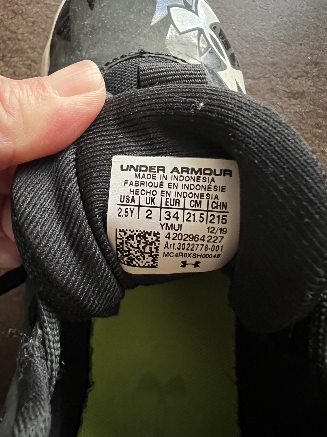 Under Armour Kids' Baseball Cleats - Size 2.5Y - photo 2