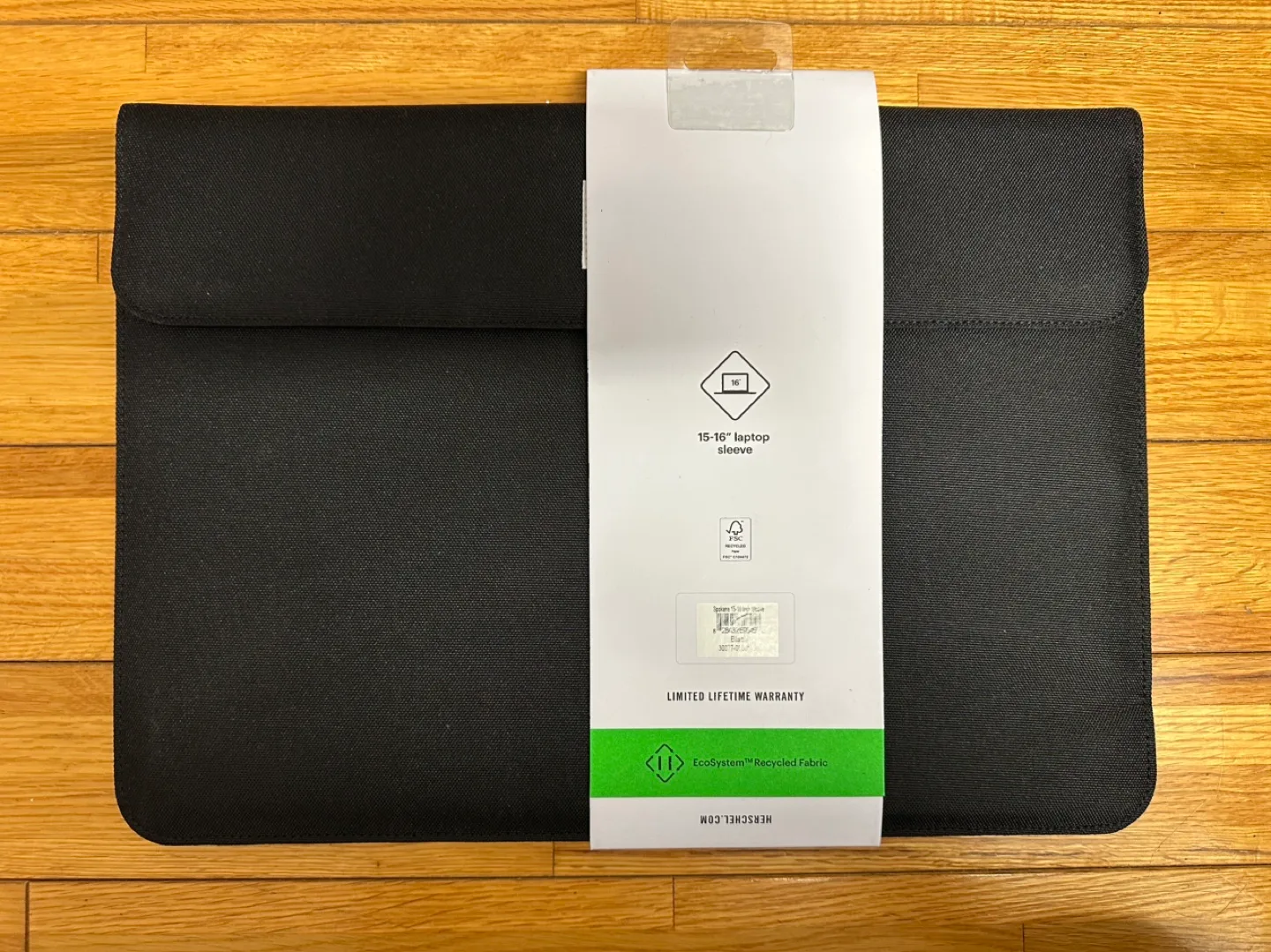 Herschel laptop sleeve image indicator(2)