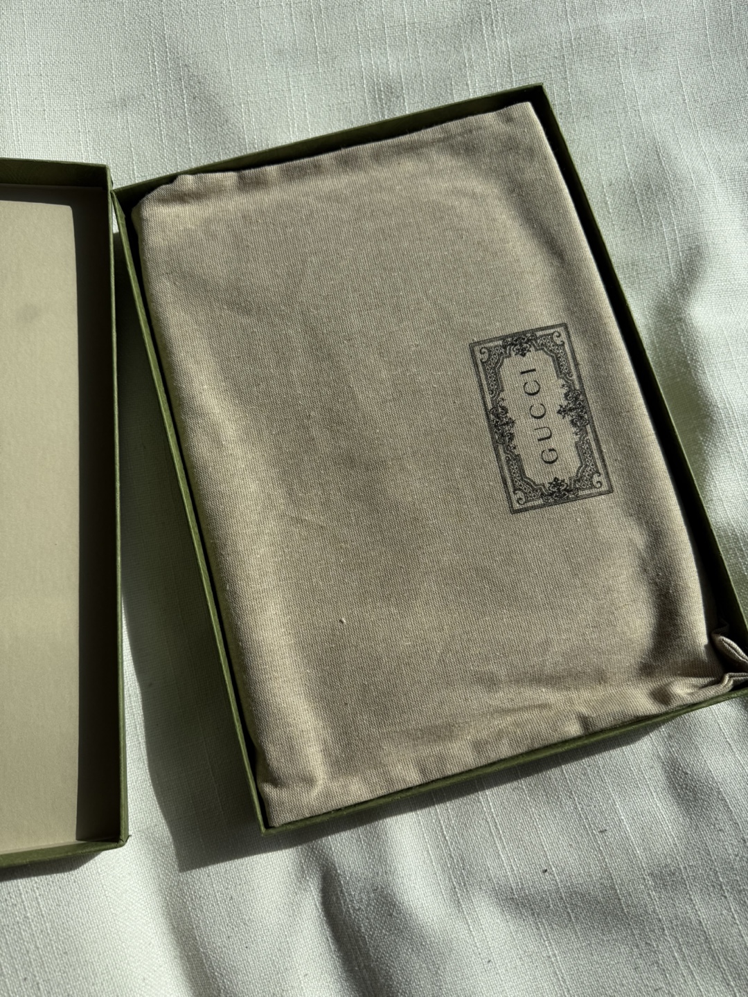 Gucci GG Supreme Canvas Pouch - photo 2