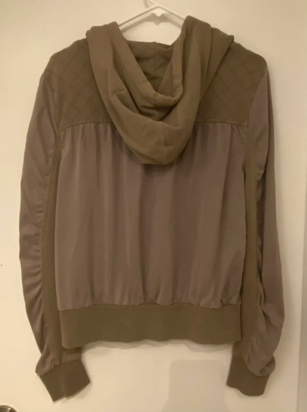 🥕SMALL Blanc Noir Women's Taupe/Beige Ruched Pullover image indicator(2)