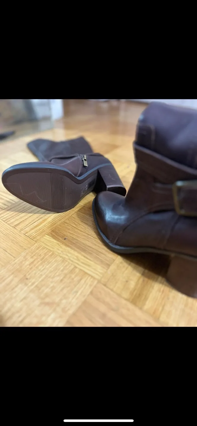 Brown Leather Boots image indicator(2)