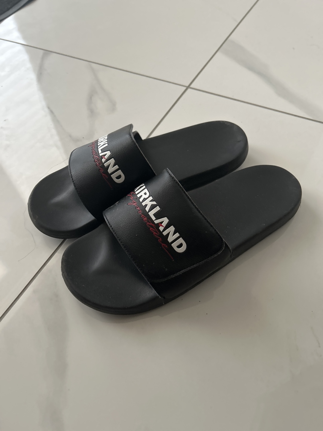 Kirkland Signature Black Slides - photo 3