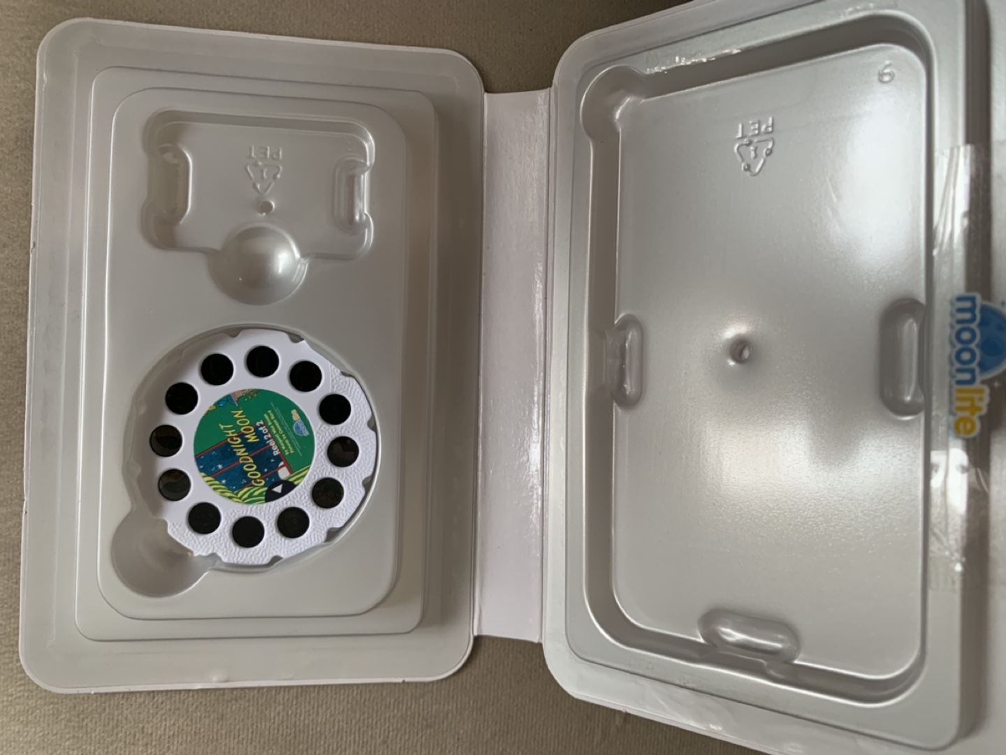 Moonlite Story Reel Projector - photo 2