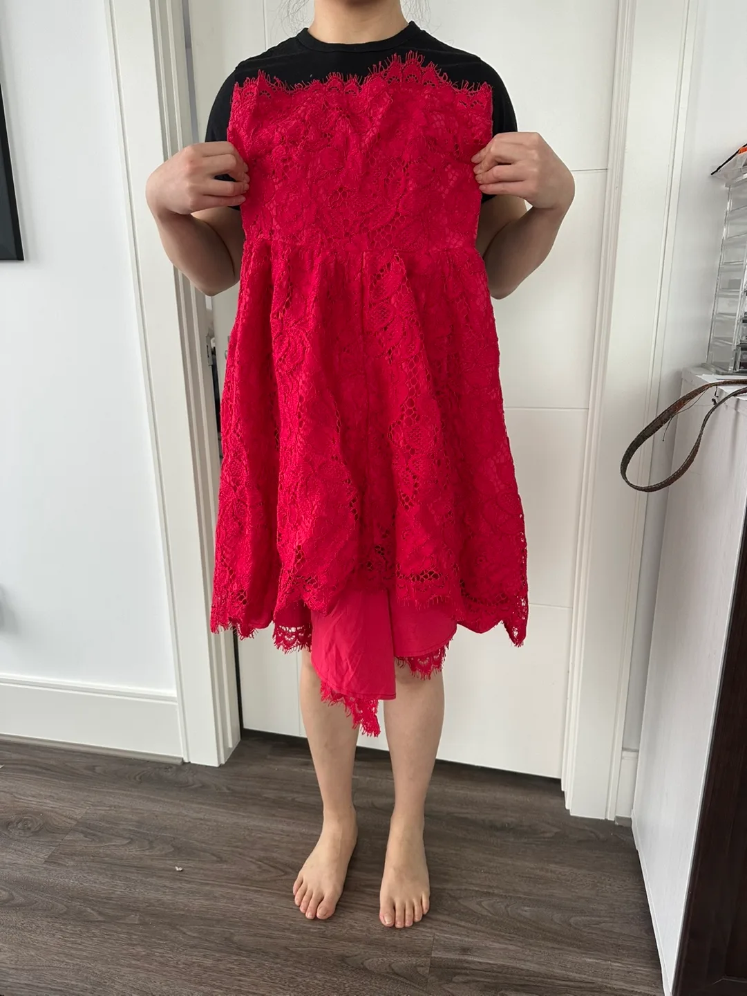 X by NBD Isabelle Red Lace Dress image indicator(4)