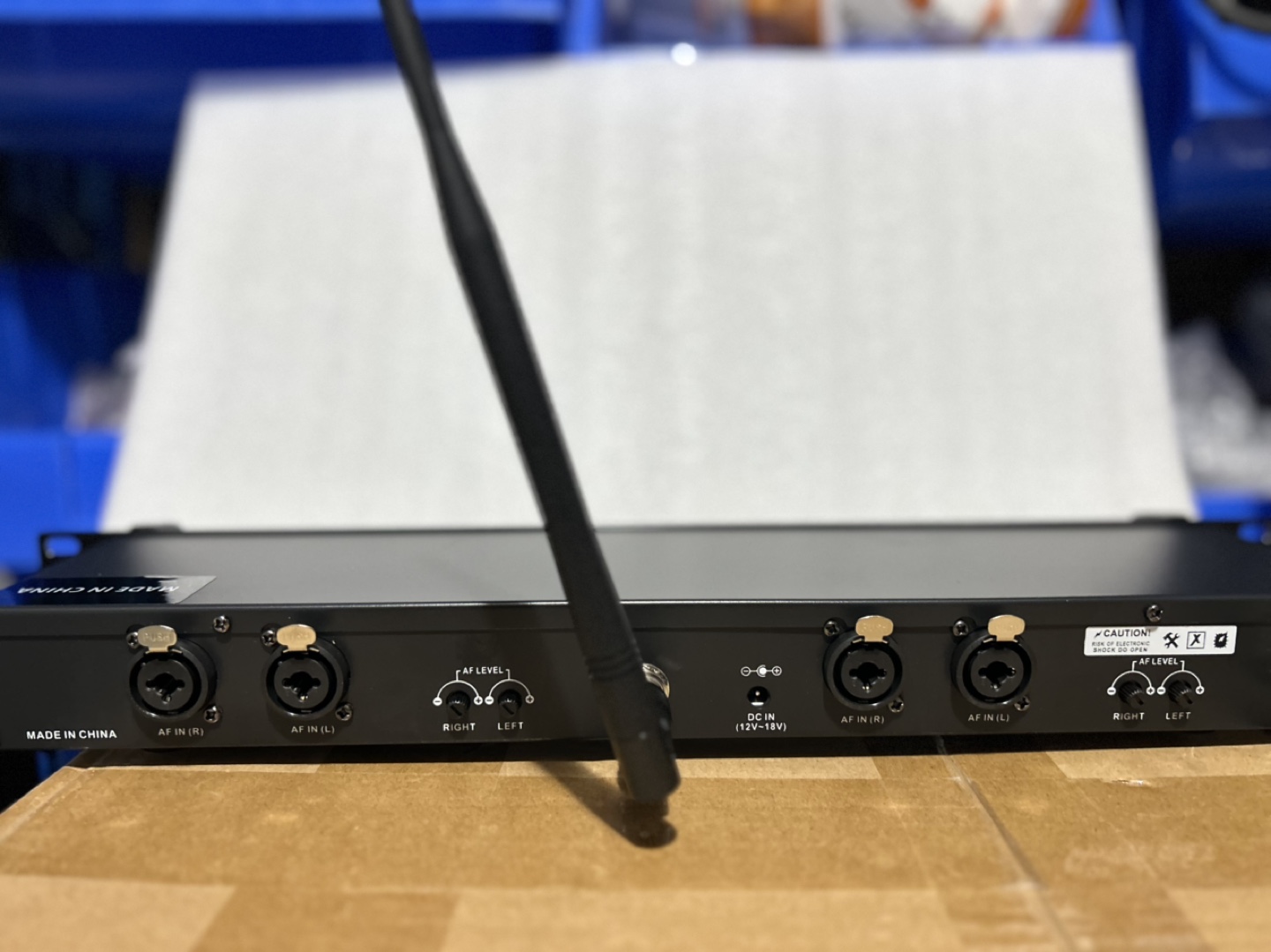 TIWASTAGE Wireless Microphone System - 4 Channels - photo 3