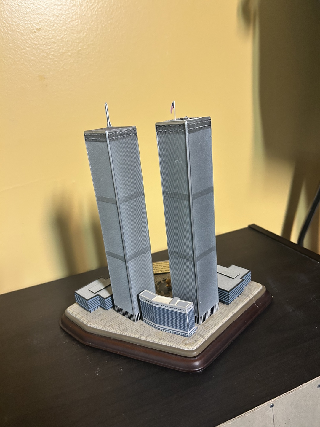 World Trade Center Twin Towers Collectible Model - photo 3